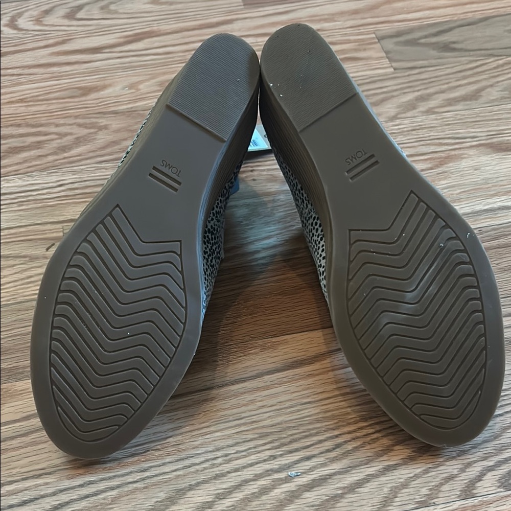 Toms Kallie NWT Speckled Black and White Ankle Booties - Picture 4 of 6